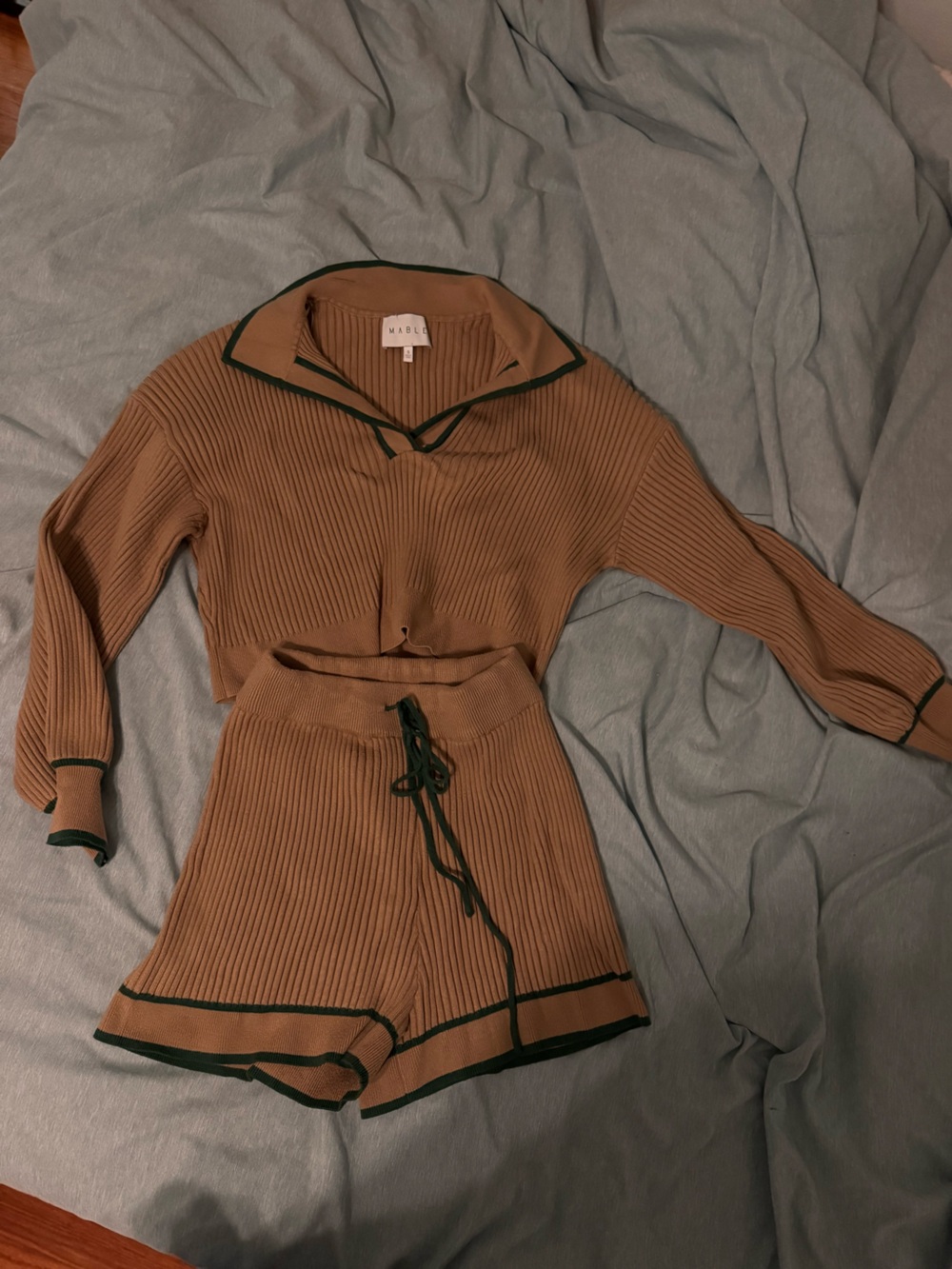 MABLE Tan Ribbed V-Neck Sweater with Dark Green Trim